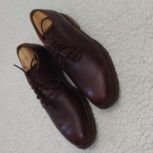 Clark's Brown Leather Derby Shoes w/Crepe Outsole  10.5 M